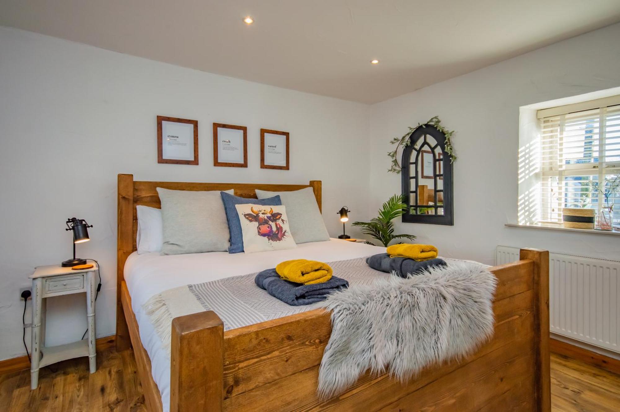 Cosy Farm Conversion In The Heart Of Pembrokeshire Maenclochog Bagian luar foto