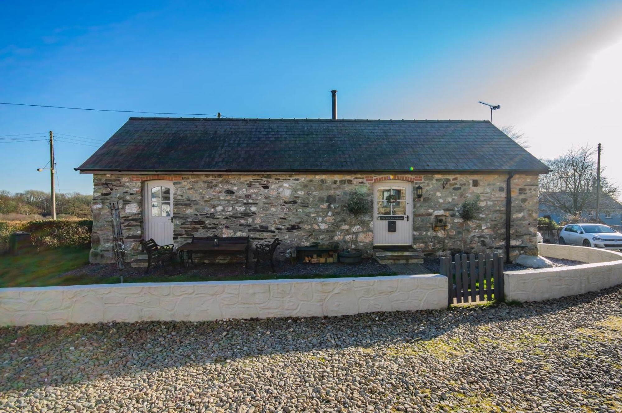 Cosy Farm Conversion In The Heart Of Pembrokeshire Maenclochog Bagian luar foto