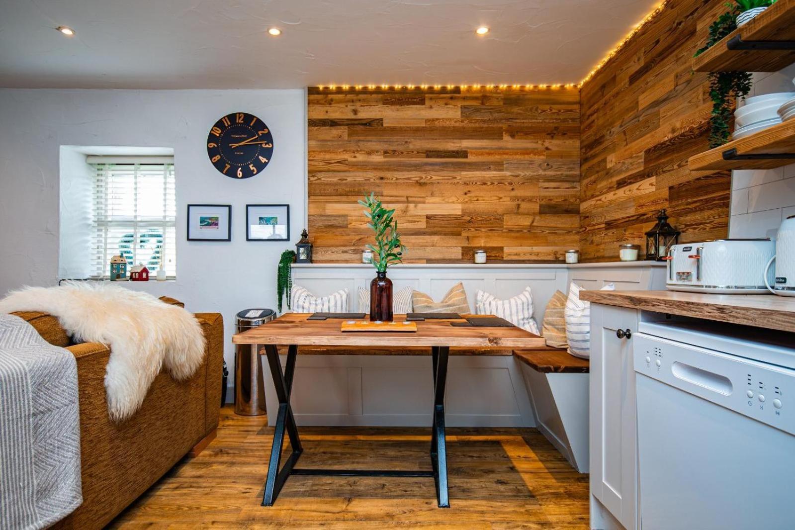 Cosy Farm Conversion In The Heart Of Pembrokeshire Maenclochog Bagian luar foto